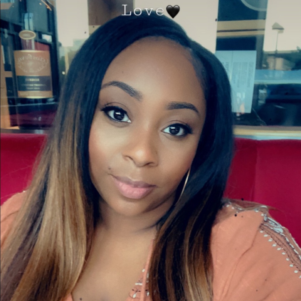 Meet your Posher, Brittany